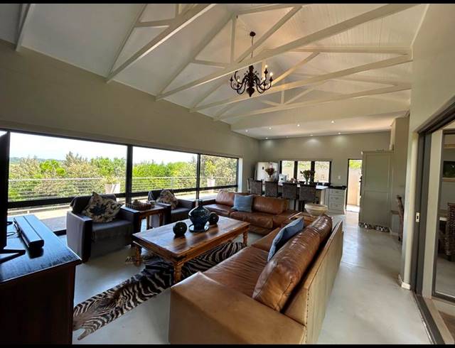 4 BEDROOM HOUSE FOR SALE IN ZINI RIVER ESTATE